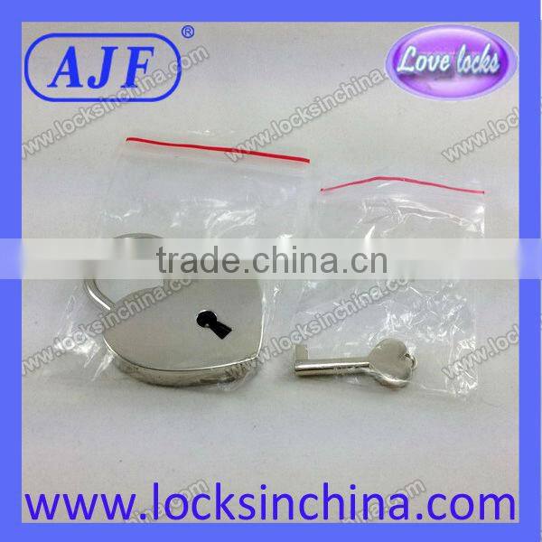 AJF decorative heart padlocks for valentines day promotional items
