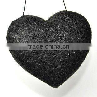 2012 most-popular bamboo charcoal konjac face sponge, heart shape konjac facial sponge