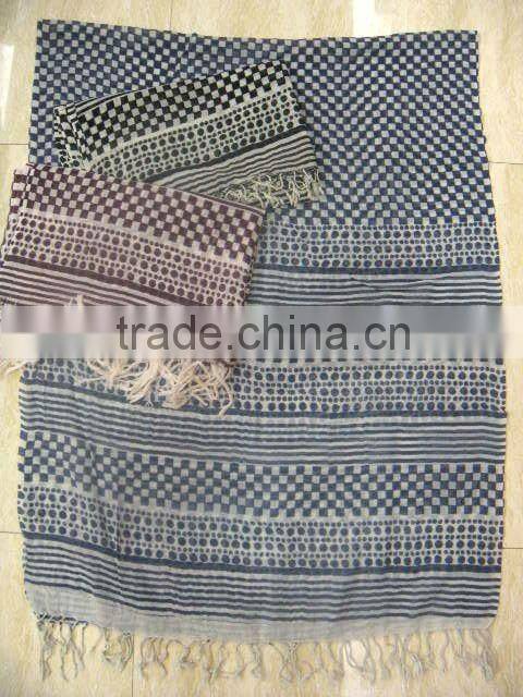 New Beautiful Flower With Dot Print Wool Shawls&scarfs/Fashion 2013