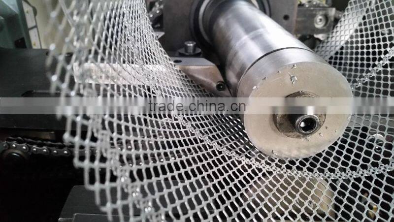 Automatic expanded metal spiral tube making machine