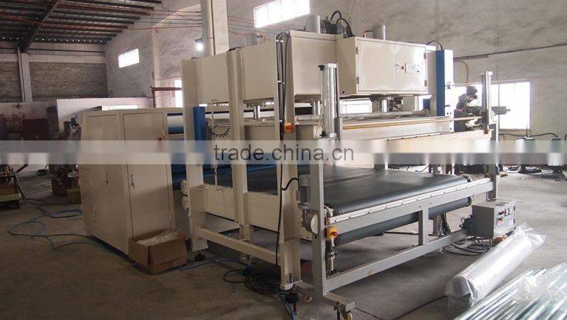China NaiGu factory manufacturing high efficient automatic mattress compression and roll packing machine 17R
