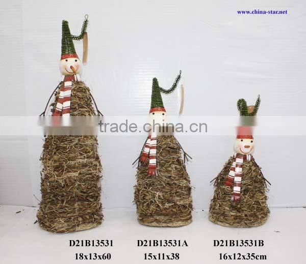 rattan standing santa decoration