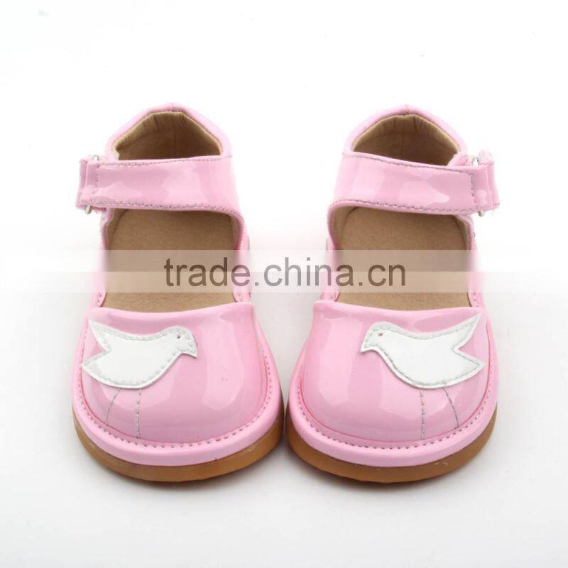 Skidproof adorable bird pattern kids wholesale squeaky shoes