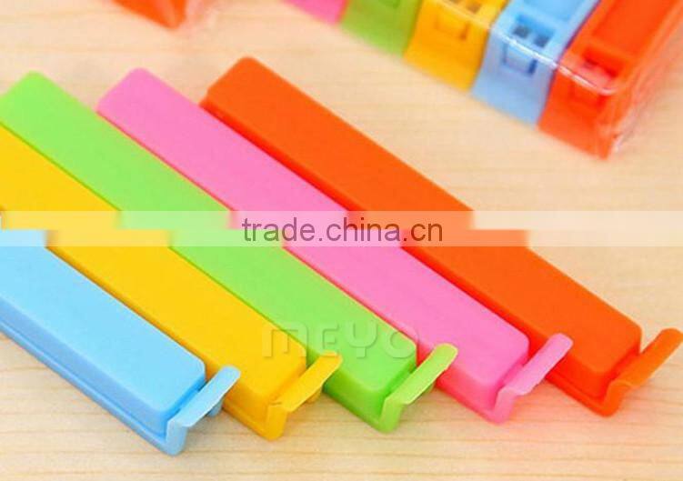 Portable plastic bag neck sealer closure clip bag storage clip