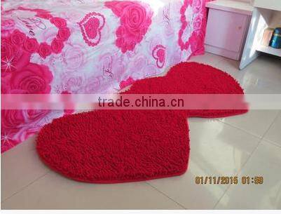 Hand tufted chenille carpet