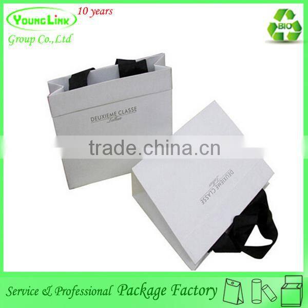 Fashionable luxury high quality paper bag with flower pattern