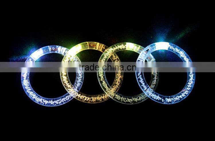 China Hot Selling Low Price Consert Using Profitional Gift Colorful Acrylic Flashing LED Wristband for Concert