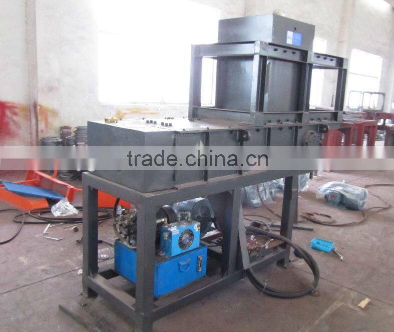 Single Shaft Shredder Machine