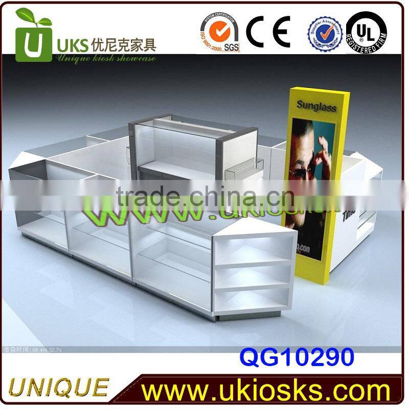 Attractive sunglasses display/glasses kiosk for shopping mall