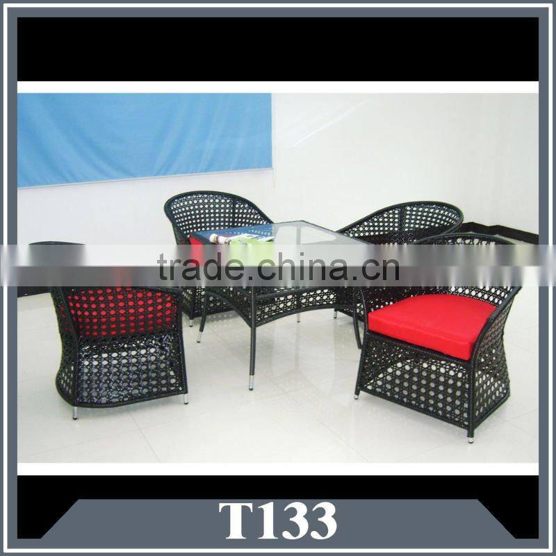 outdoor wicker coffee with 4 chairs