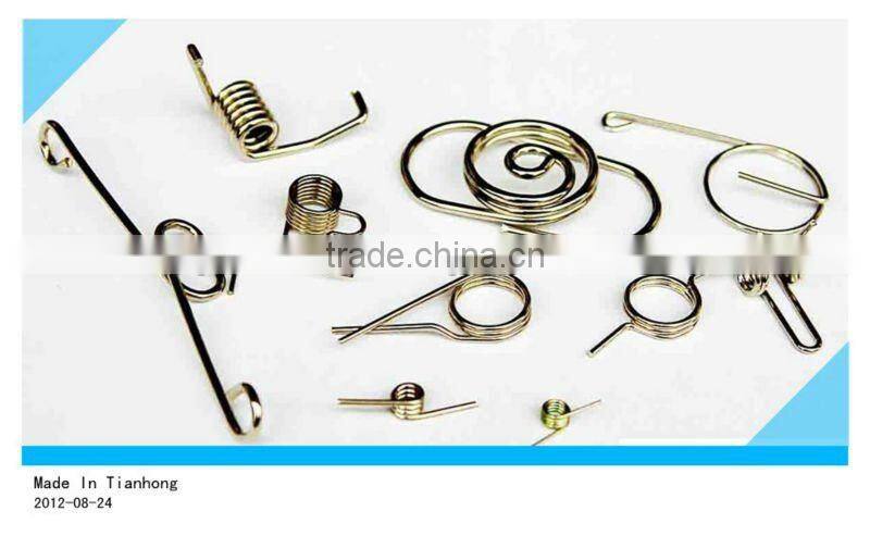 Double torsion springs with large diameter used in heavy machinery