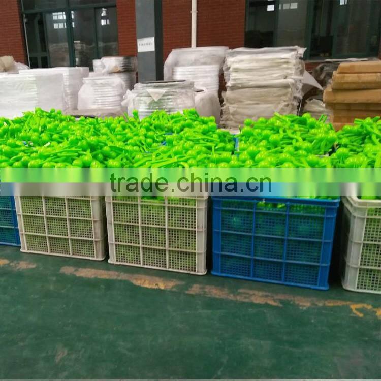 2016 PP Plastic Plastic Snow Ball Maker Winter Snowball Maker snowball manufacturer