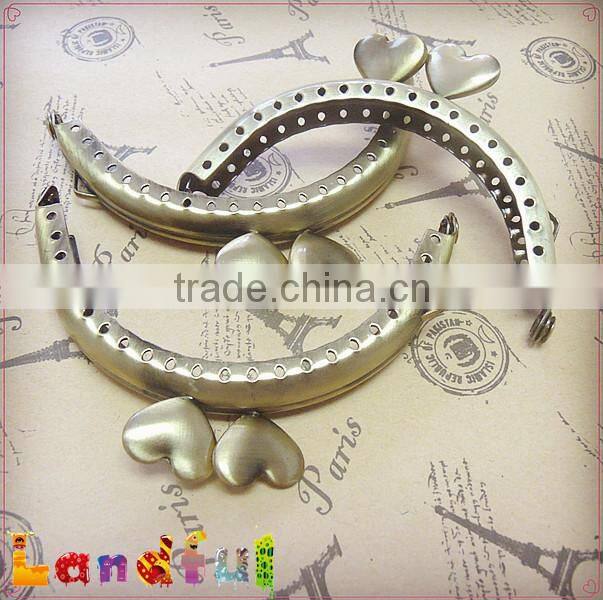 Vintage Brass Heart Closure Handmade Sewing Coin Purse Frame