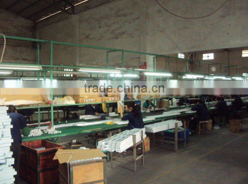 4x18w Fluorescent Grille Light