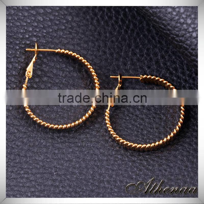 Top design Fashion Jewelry Manufacturer Brass Charm Simple Gold Earring Designs for Women