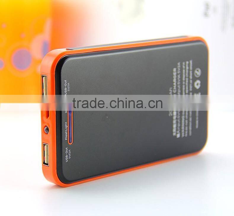 2016 Latest Portable Solar Power Bank with 10000mAh Polymer Battery