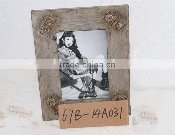 Wooden Picture Frame Set for Wall