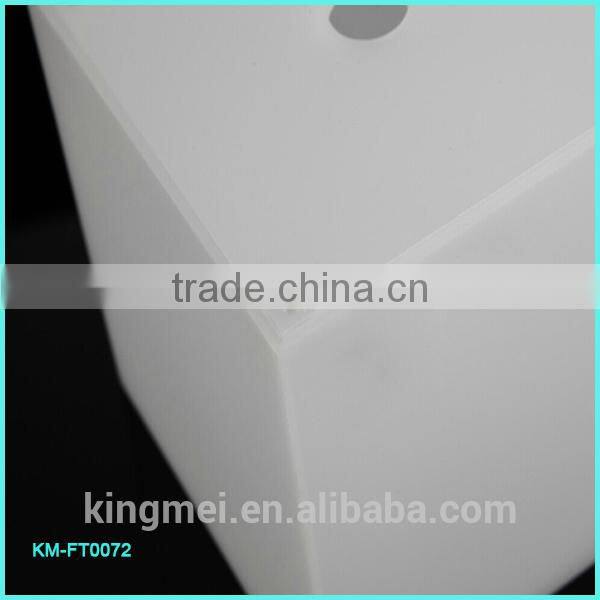 small transparent acrylic boxes with cover