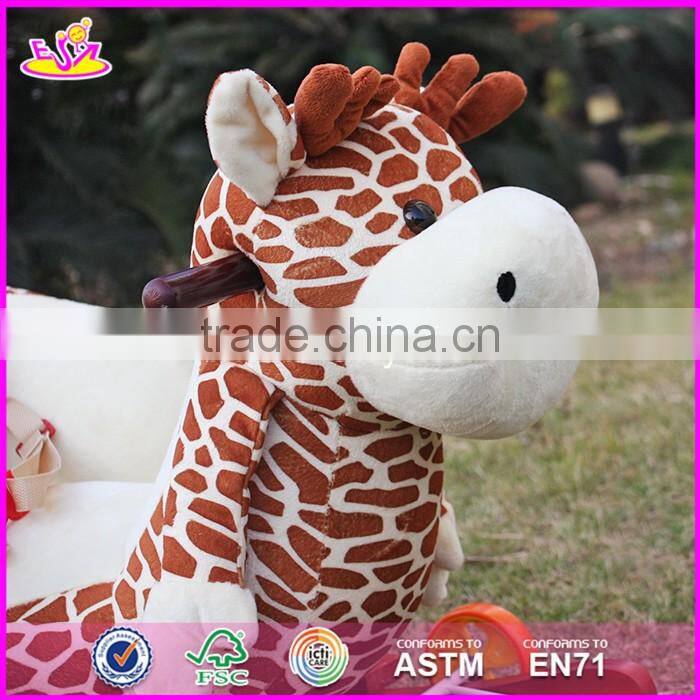 2017 Top fashion toddlers wooden rocking horse with wheels W16D081