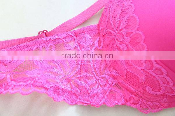 Women padded push up bra with lace trimming