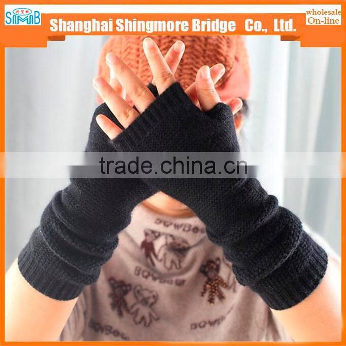 2017 alibaba china hot sales new style high standard wool yarn glove half finger for women