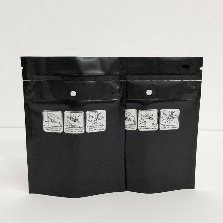 Biodegradable child resistant packaging bags black childproof mylar bag packaging 8th 3.5g 7g 14g 28g