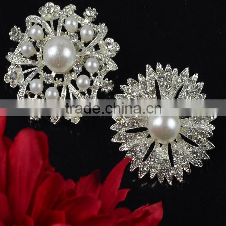 2016 Zinc Alloy Strass Brooch Pins, Flower Pin Brooch, Crystal Jewel Factory wholesale for wedding invitation