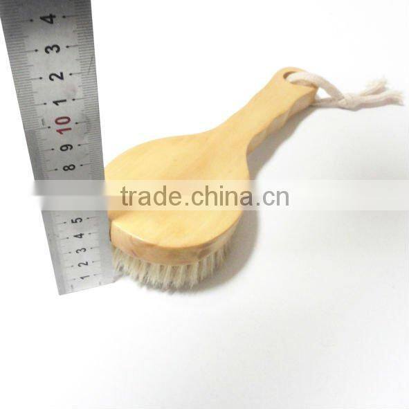 Wooden handle bath cleaning brush with pig hair
