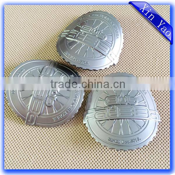Promotional club high quality zinc alloy antique bronze car badge