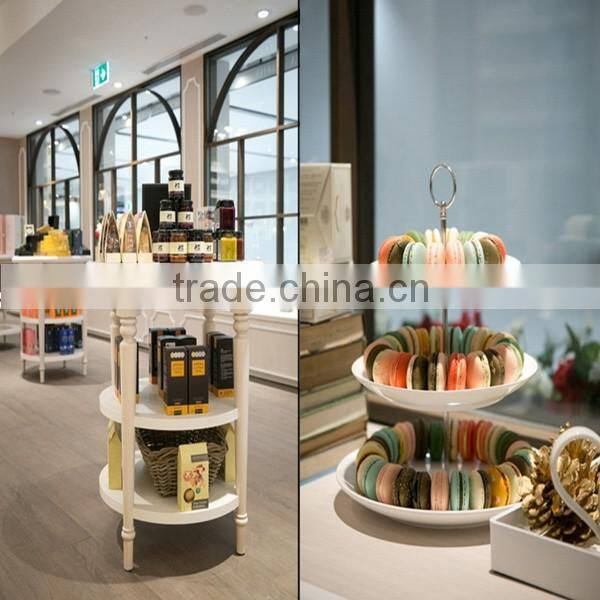 display wedding cake/donut display case