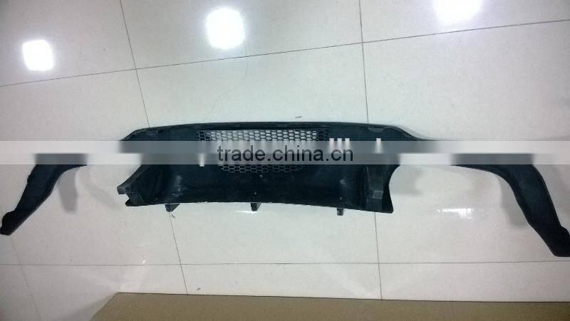 High quality Carbon fiber w204 V design diffuser rear lip for MB C-CLASS w204 c63 and AMG sport 2012~