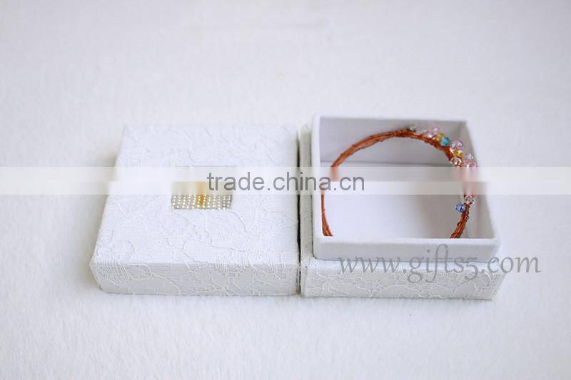 Personalized custom handmade made jewelry boxes with beaded name plate of Y