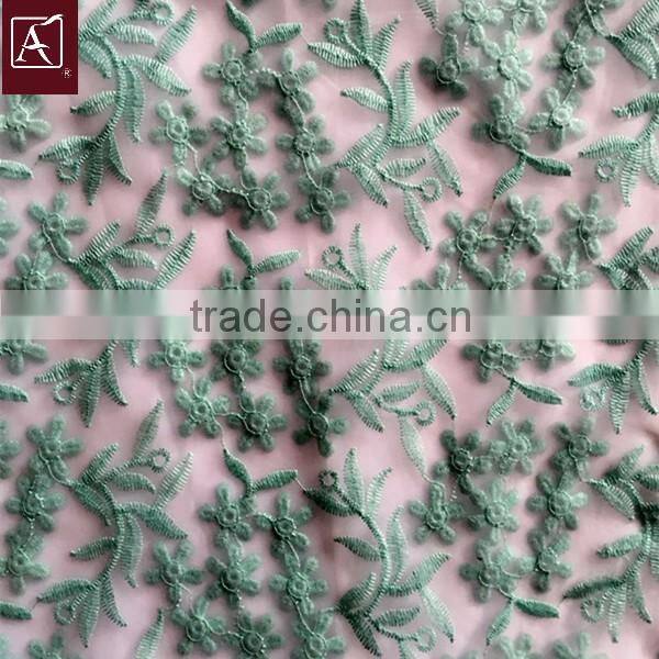 new Design positioning embroidery Fabric for fashion garments