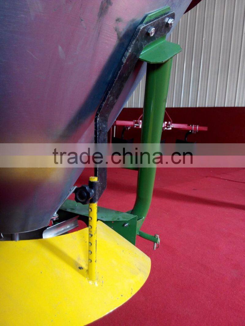 Agricultural Tractor Mounted Fertilizer Spreader