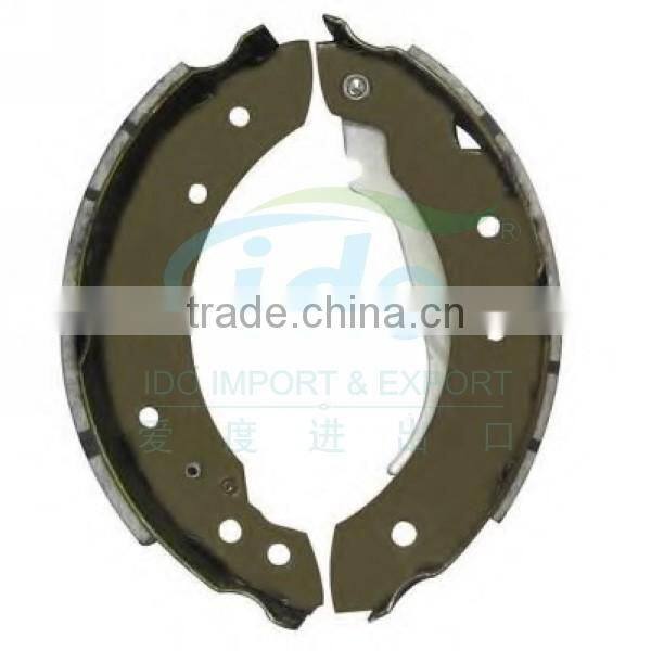 Chinese ceramic brake shoe set for Renault clio Dacia Logan 6001551409 7701206429 7701207178 6001551413