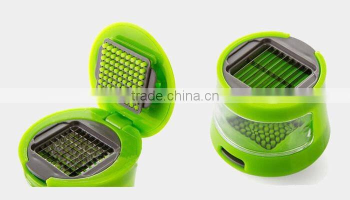 Amazon best selling kitchen tools plastic garlic press crusher garlic chopper