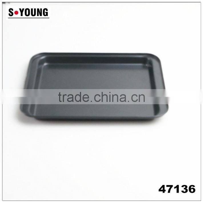 47136 Bakeware Nonstick Rectangular Cake Pan