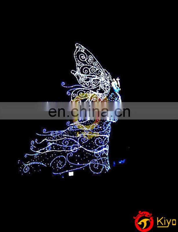 Silk Chinese lantern for celebrations and festivals named Harmonious