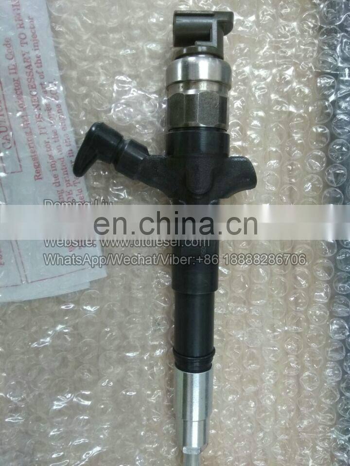 Original Common Rail Injector 095000-5880 / 23670-30050 For TO YOTA HIACE 2KD-FTV