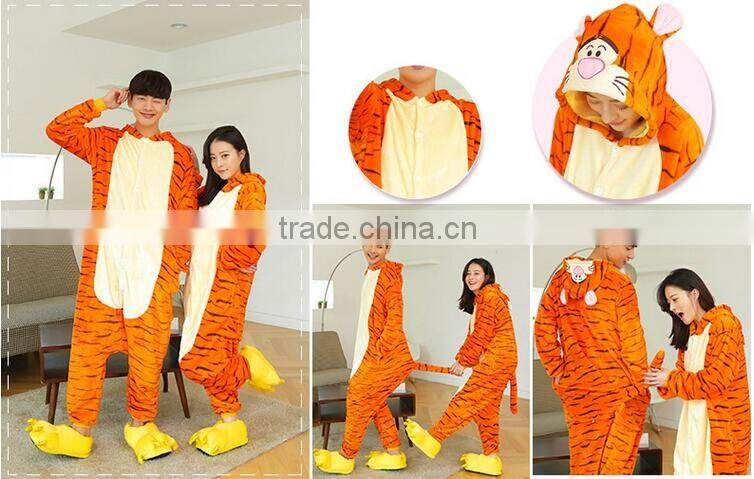 2016 new best selling cheap cartoon thick hooded kids fleece jacket for 2-7year old kids