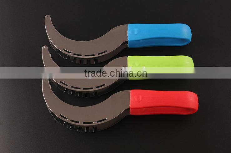 Hot sale amazon cut watermelon slicer with thick plastic handle,watermelon cutter