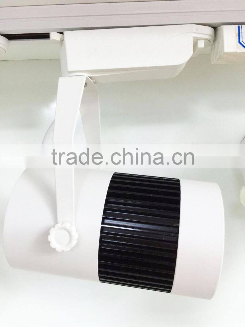 2016 High Quality LED Track Light