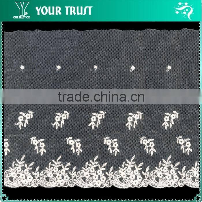 Width 6.0 Centimeter Wavy Flower Mesh White Polyester Trimming Lace