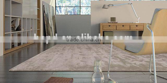 Manufactured Hand Tufted cut pile textured wool and viscose carpet