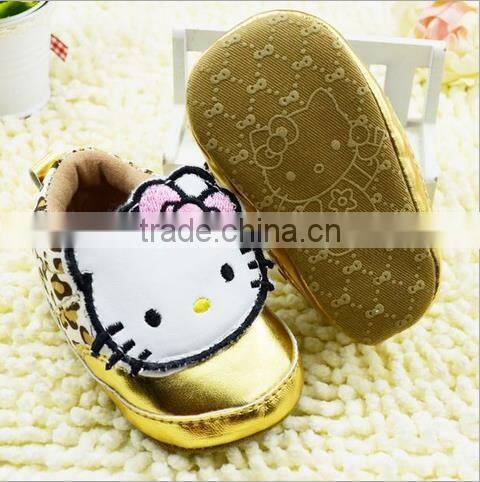 Gold baby girl casual shoes hellokitty cute kids footwear with soft sole 2016