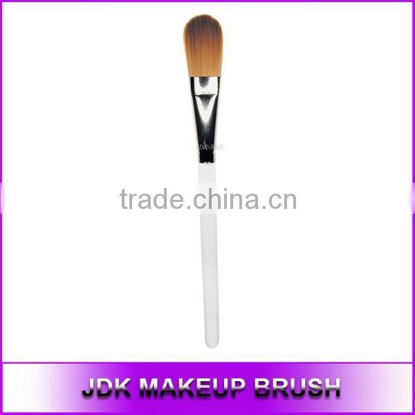 Wholesale Nylon Cream Brush Mask Brush Foundation Brush with White Handle