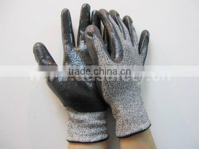 DDSAFETY 13G Cut Resistant Level 3 Nitrile Gloves Oil Resistant Gloves