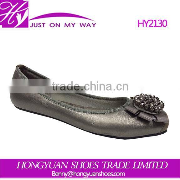 women casual flat shoes with pattern in all