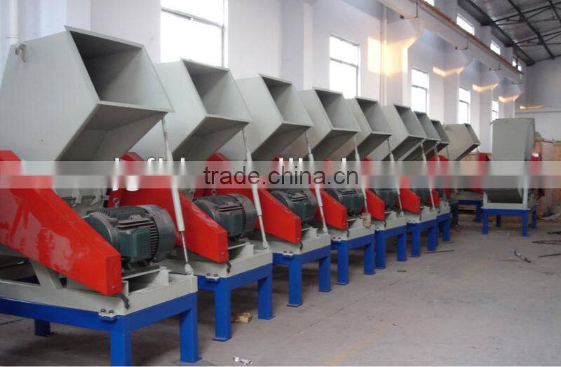 PET bottle crusher machine