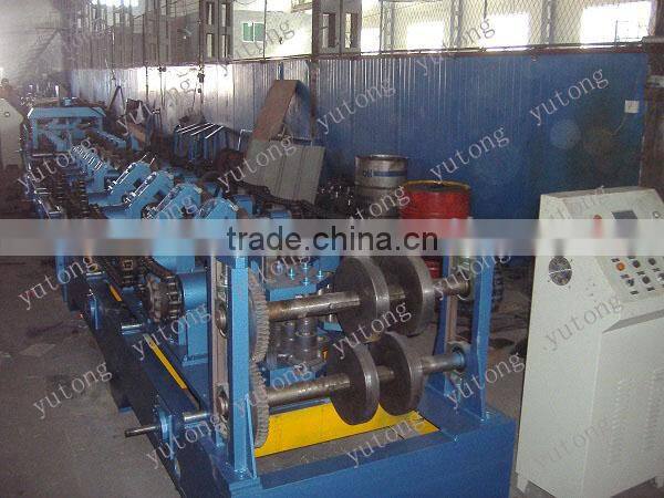 Hot sale Purlin roll forming machine